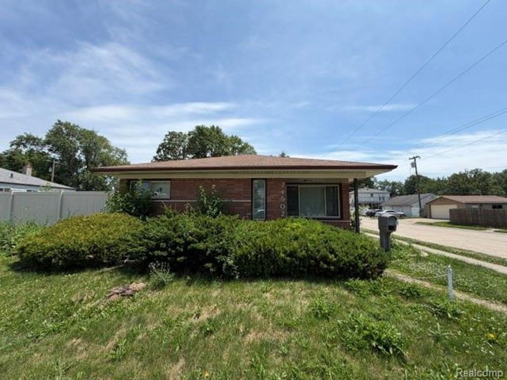 24502 Tuscany Avenue, Eastpointe, MI 48021
