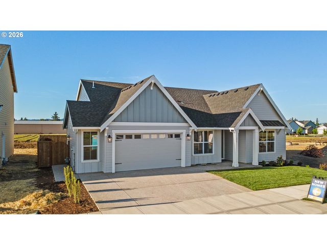 208 Nw 16th Ave, Canby, OR 97013