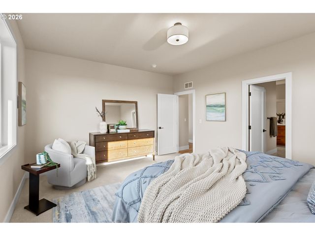 208 Nw 16th Ave, Canby, OR 97013