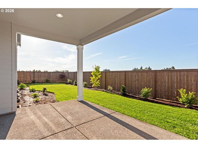 208 Nw 16th Ave, Canby, OR 97013