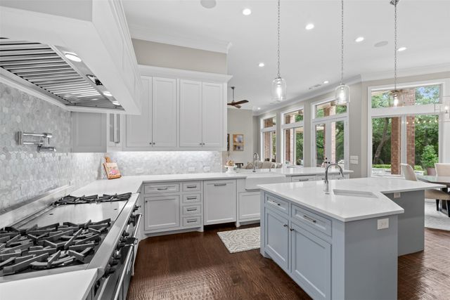 6605 Wood Hollow Court, Plano, TX 75024