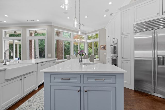 6605 Wood Hollow Court, Plano, TX 75024