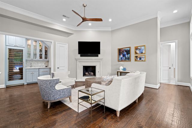 6605 Wood Hollow Court, Plano, TX 75024