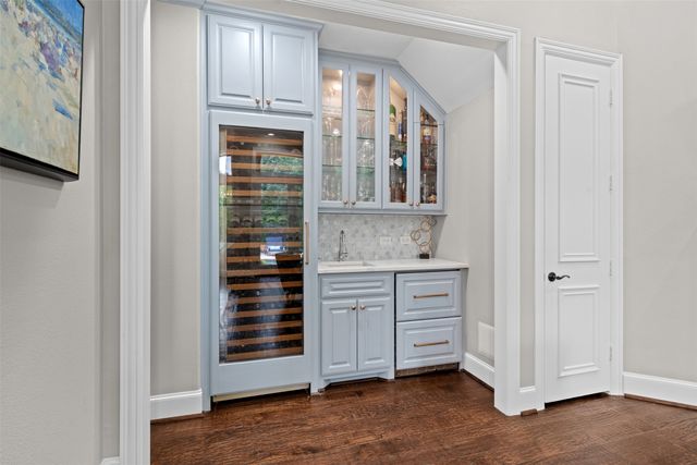 6605 Wood Hollow Court, Plano, TX 75024