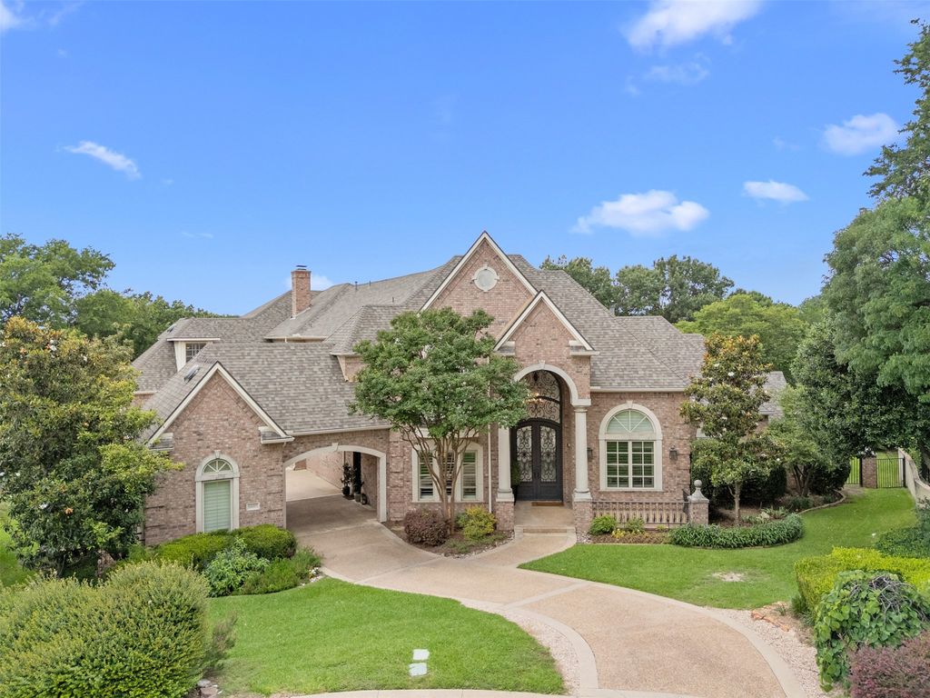 6605 Wood Hollow Court, Plano, TX 75024