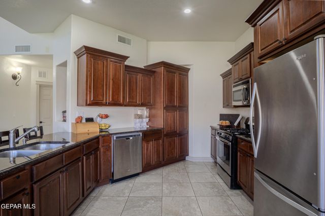 11605 GREAT ABACO Court, El Paso, TX 79936