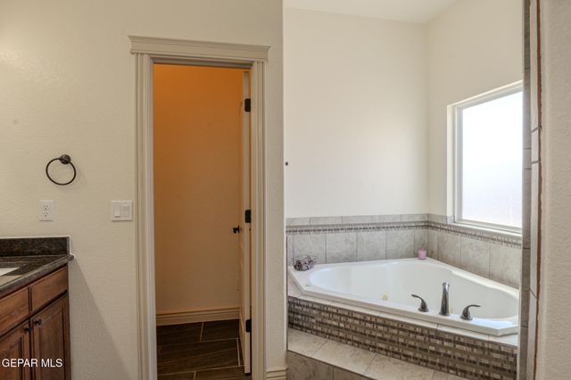 11605 GREAT ABACO Court, El Paso, TX 79936