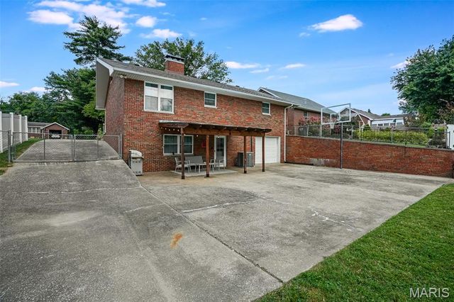 217 Lee Avenue, Collinsville, IL 62234