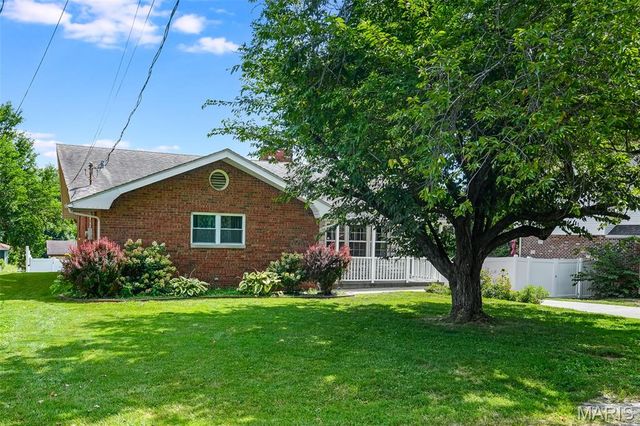 217 Lee Avenue, Collinsville, IL 62234