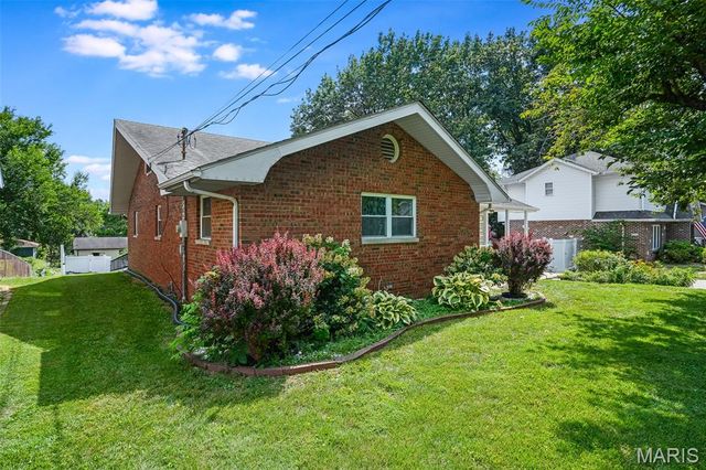 217 Lee Avenue, Collinsville, IL 62234