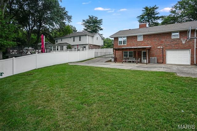 217 Lee Avenue, Collinsville, IL 62234