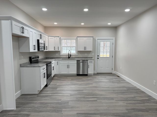 769 Pine Tree Road, Nancy, KY 42544