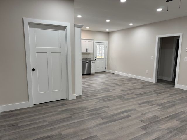 769 Pine Tree Road, Nancy, KY 42544