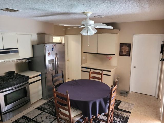 270 SE 1st Ter, Pompano Beach, FL 33060