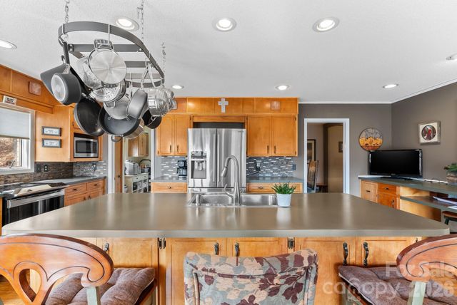 60 Little Creek Drive, Canton, NC 28716