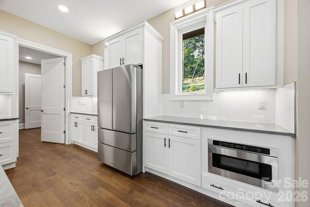 246 Northview Drive, Hendersonville, NC 28791