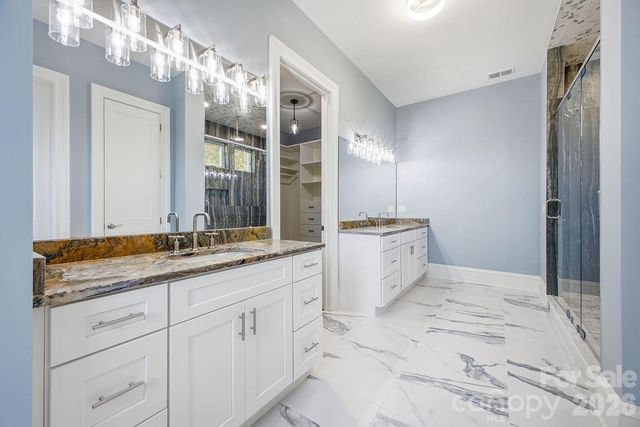 246 Northview Drive, Hendersonville, NC 28791