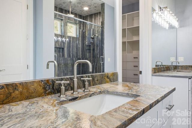 246 Northview Drive, Hendersonville, NC 28791