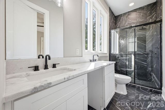 246 Northview Drive, Hendersonville, NC 28791