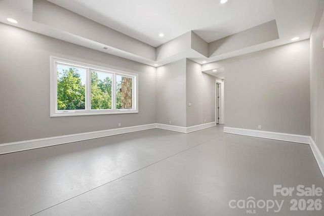 246 Northview Drive, Hendersonville, NC 28791