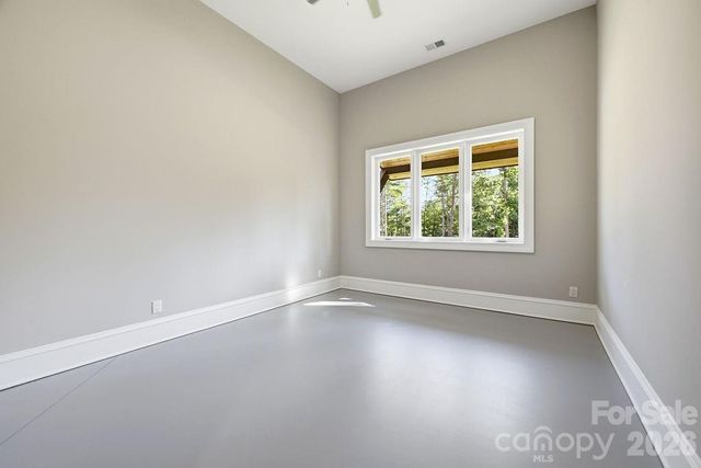 246 Northview Drive, Hendersonville, NC 28791