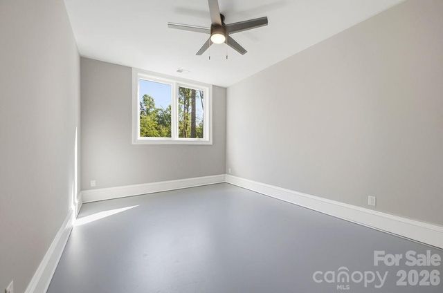 246 Northview Drive, Hendersonville, NC 28791