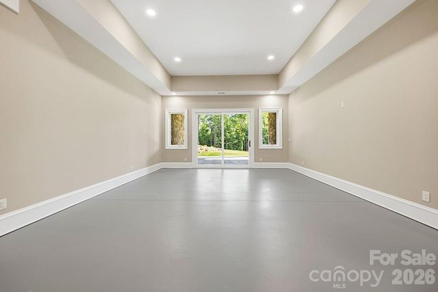 246 Northview Drive, Hendersonville, NC 28791