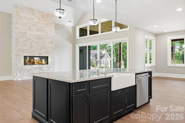 246 Northview Drive, Hendersonville, NC 28791