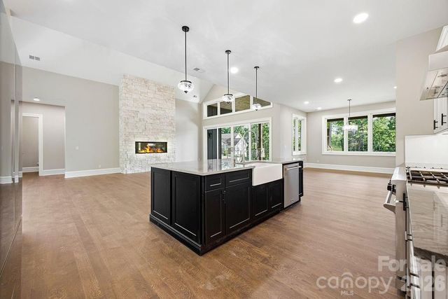 246 Northview Drive, Hendersonville, NC 28791