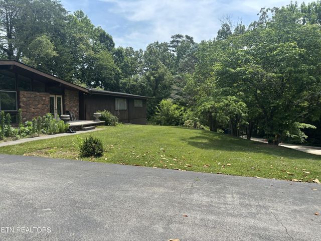 7121 Stone Mill Drive, Knoxville, TN 37919