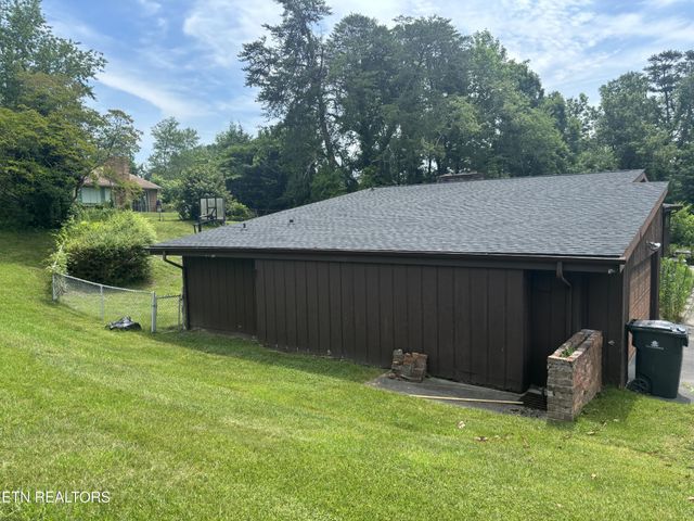 7121 Stone Mill Drive, Knoxville, TN 37919