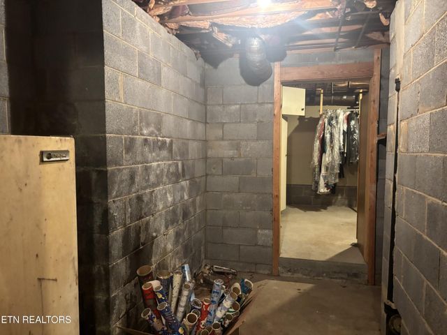 7121 Stone Mill Drive, Knoxville, TN 37919