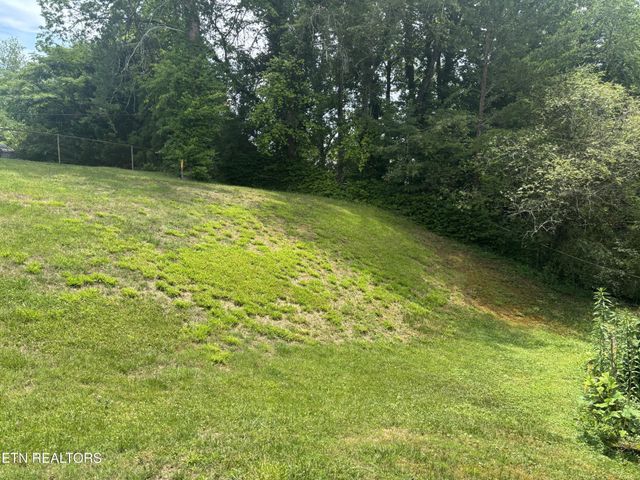7121 Stone Mill Drive, Knoxville, TN 37919
