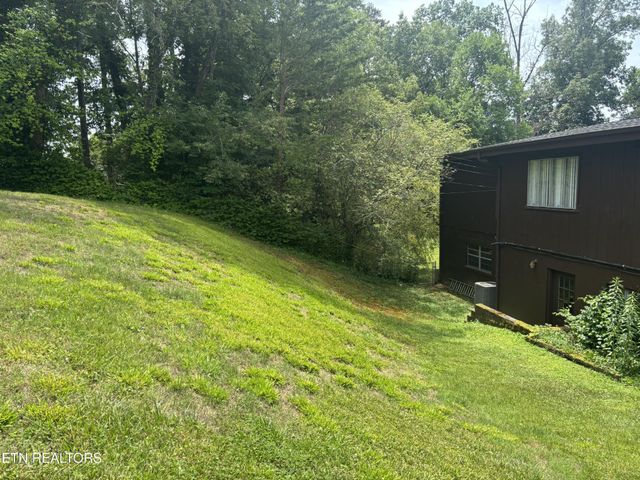 7121 Stone Mill Drive, Knoxville, TN 37919
