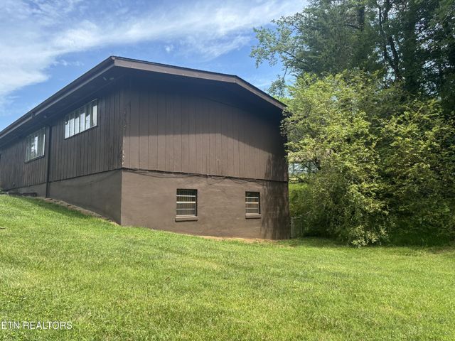 7121 Stone Mill Drive, Knoxville, TN 37919