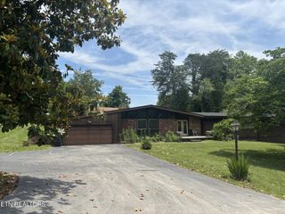 7121 Stone Mill Drive, Knoxville, TN 37919