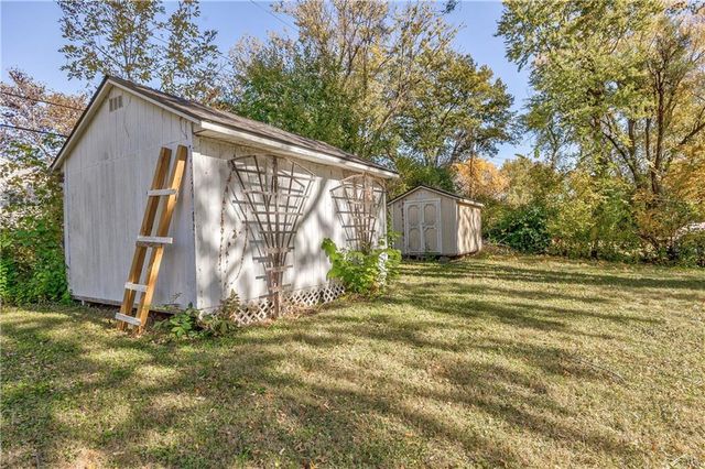 9800 E 81st Terrace, Raytown, MO 64138