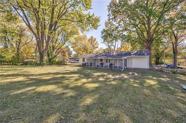 9800 E 81st Terrace, Raytown, MO 64138