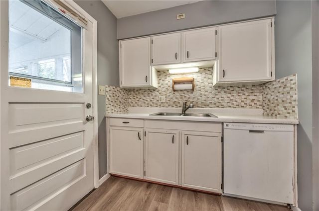 9800 E 81st Terrace, Raytown, MO 64138