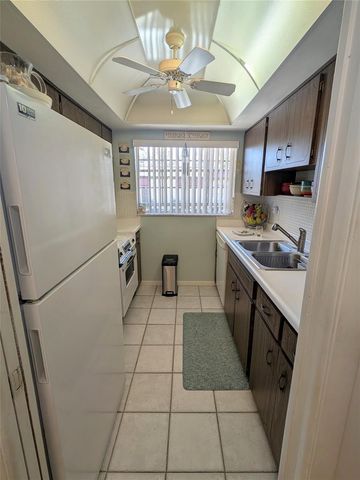 1845 S HIGHLAND AVENUE 3-13, Largo, FL 33756