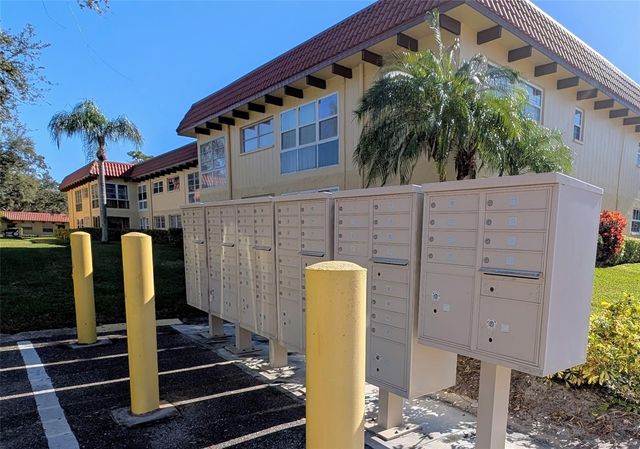 1845 S HIGHLAND AVENUE 3-13, Largo, FL 33756