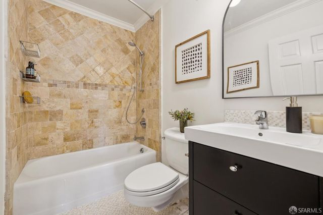 1001 Pine Street 502, San Francisco, CA 94109