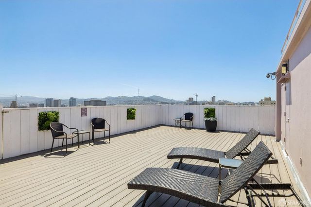 1001 Pine Street 502, San Francisco, CA 94109