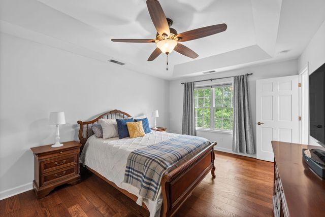 1550 Blue Heron Drive, Valparaiso, IN 46385