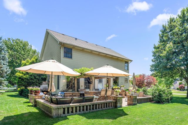 1550 Blue Heron Drive, Valparaiso, IN 46385