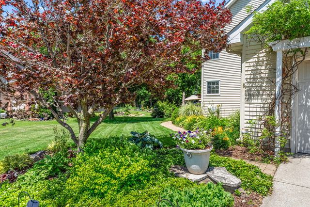 1550 Blue Heron Drive, Valparaiso, IN 46385