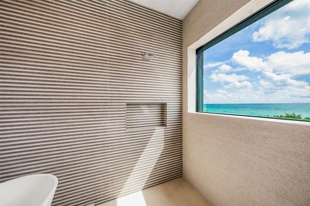 101 7TH STREET S, Bradenton Beach, FL 34217