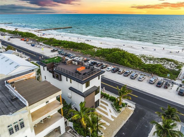 101 7TH STREET S, Bradenton Beach, FL 34217