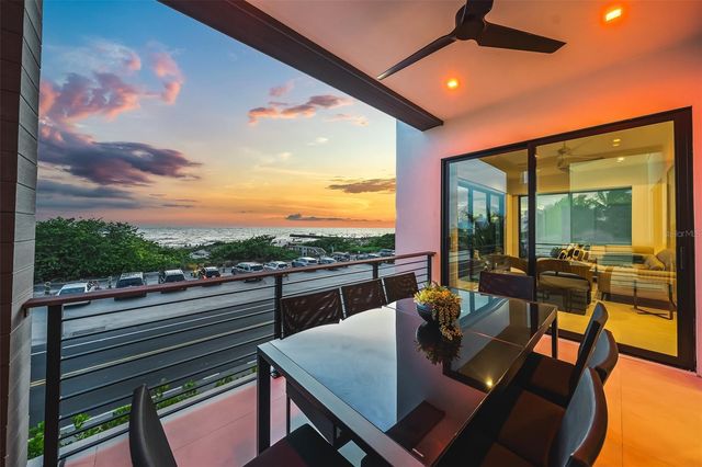 101 7TH STREET S, Bradenton Beach, FL 34217