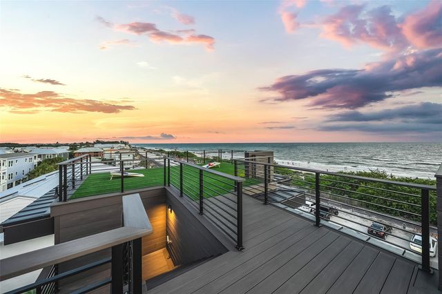 101 7TH STREET S, Bradenton Beach, FL 34217